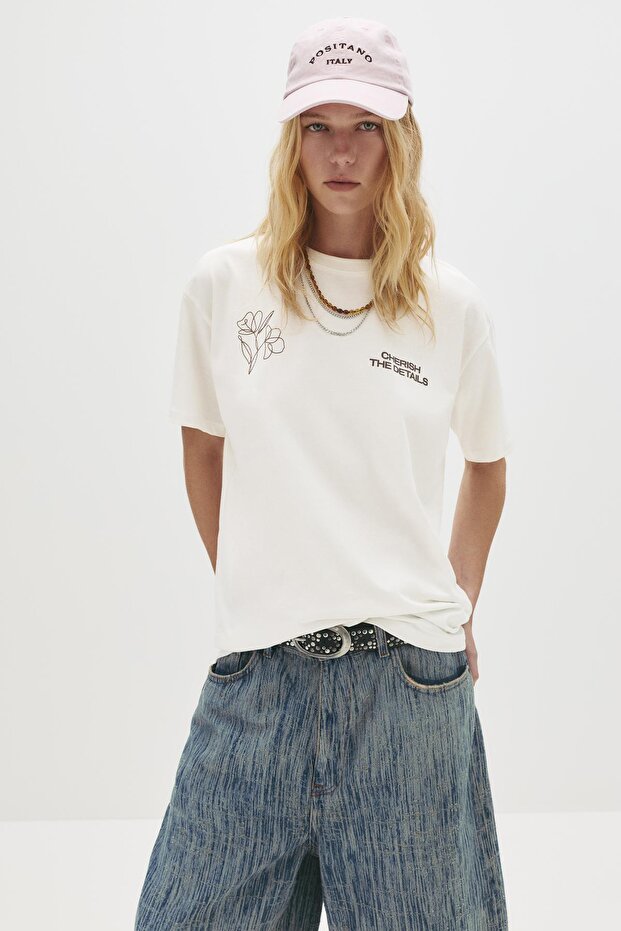 Vazo grafik baskılı tişört - 1