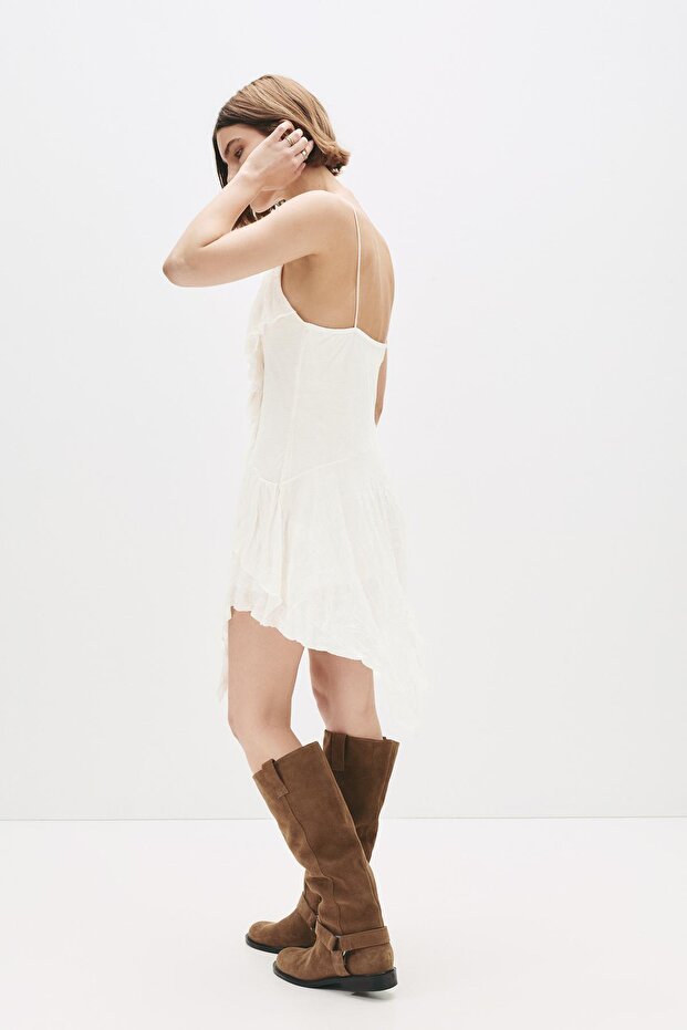 Asimetrik fırfırlı kısa elbise - 5