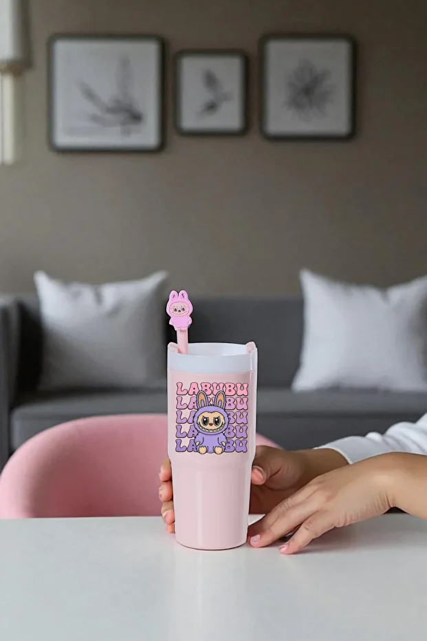 Labubu Temalı 2'li Set Renkli Suluk, 500Ml. Ve 800Ml. - Pipet Kapağı, 3D Yapışkan ve Etiket Hediyeli - 2