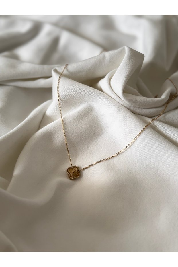 Gold Color Elegant Women's Necklace - Minimal Necklace - Trend Gold Necklace - Stainless Steel Clover Necklace