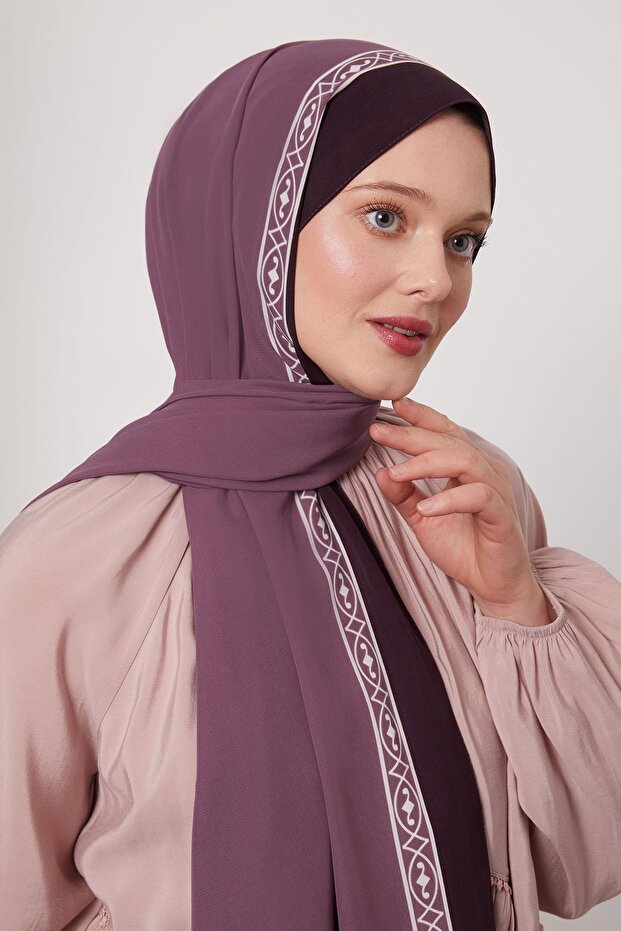 Purple Knitted Pattern Medine Silk