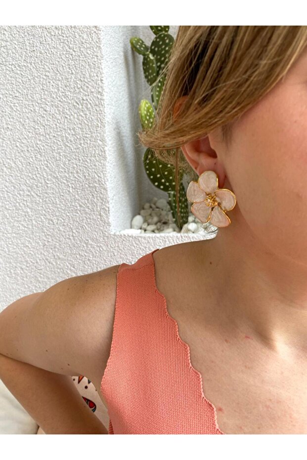 Flower Enameled Gold Plated Beige Vip Earrings