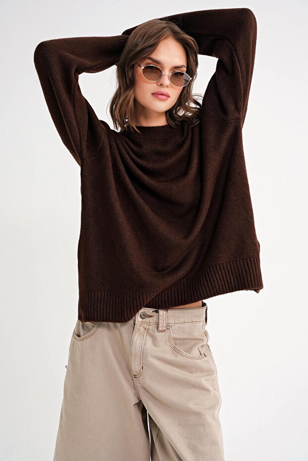 6913 Kadın Salaş Yumuşak Dokulu Oversize Triko Kazak Kahve - 4