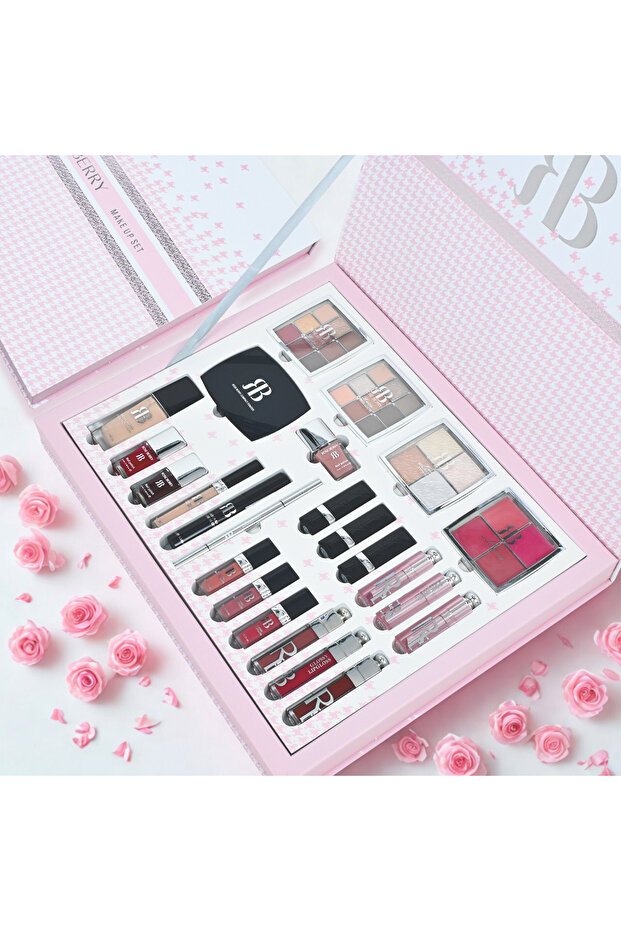 Rose Berry Make Up Set | طقم مكياج روز بيري (لإطلالة متكاملة)