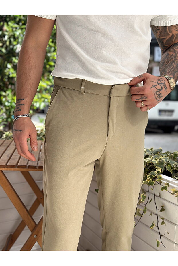 بنطال أساسي ذو أزرار مخفية مزدوج الساق باللون الأخضر - 4