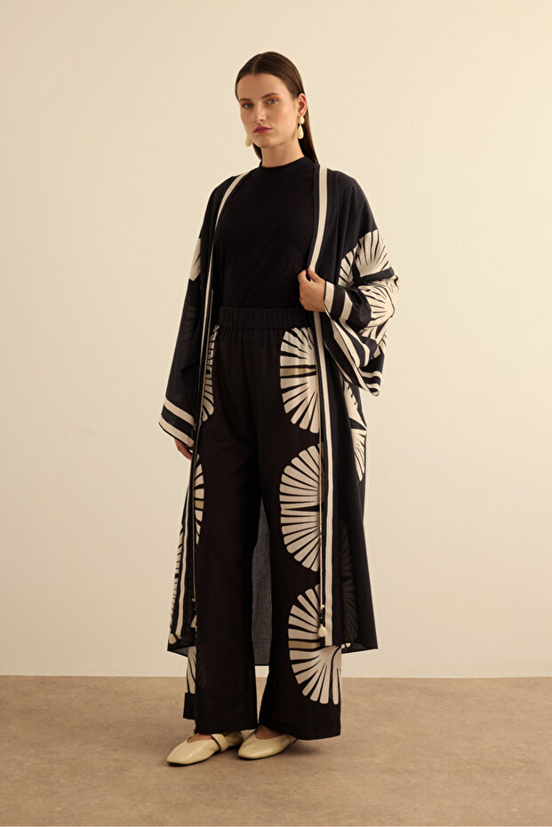 بنطلون صيفي قطني منقوش هندسيًا - 1