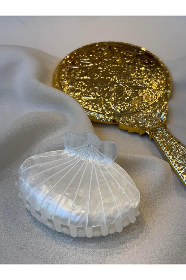 Seashell Design Luxury Bone Latch Buckle - 1