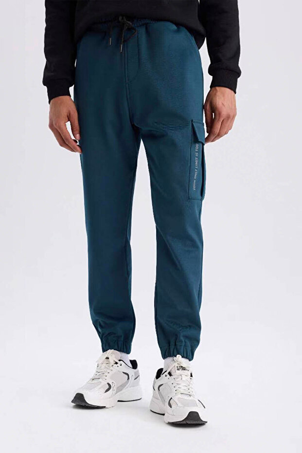 Sportsman Jogger Sweatpants Standard Fit Three Pockets Waist Tie Elasticated Leg D3741Ax24Wn
