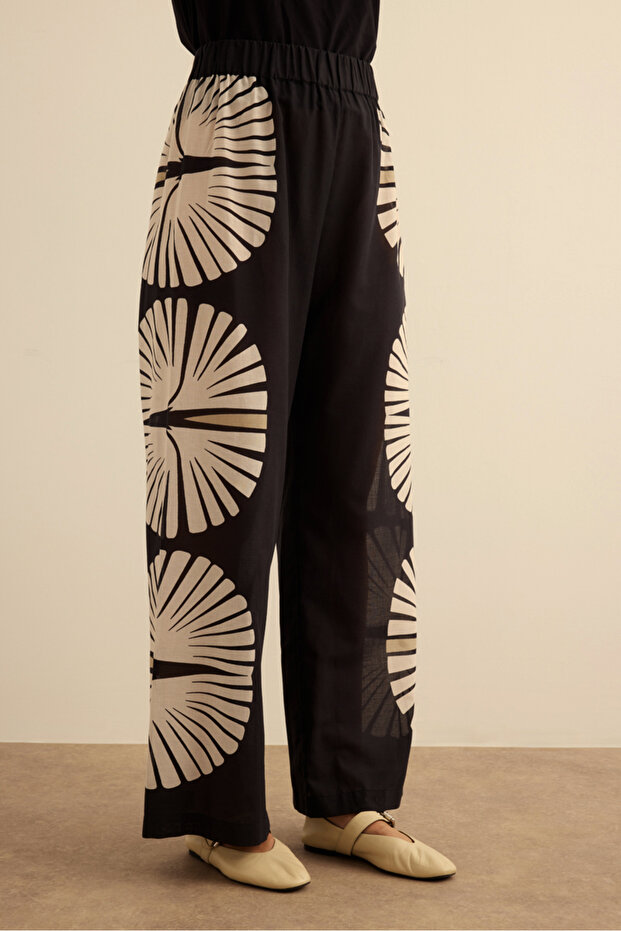 بنطلون صيفي قطني منقوش هندسيًا - 4