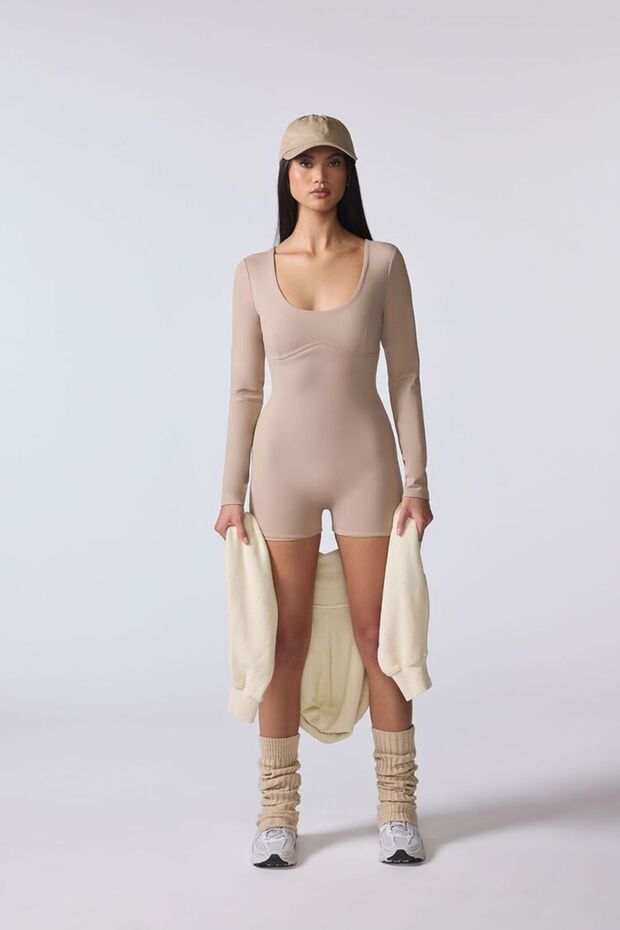 Şekillendirici Kare Yaka Tulum - 1