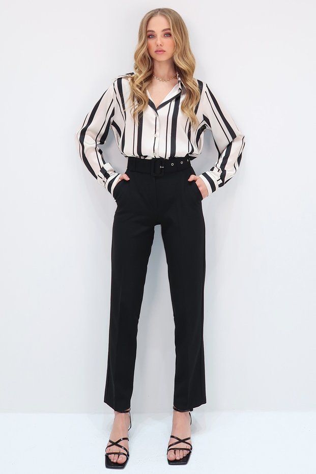 Women's Dark Black Double Pocketed Slim Waist Belted Straight Fit Trousers Alc-X8177