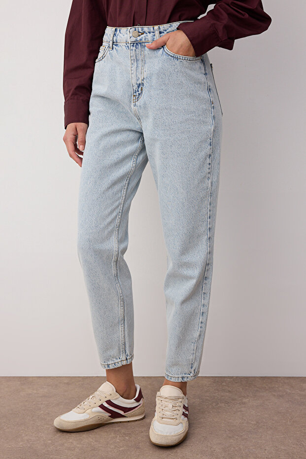 Açık Mavi Yüksek Bel Mom %100 Pamuk Non-Stretch Jeans TWOSS23JE00085 - 13