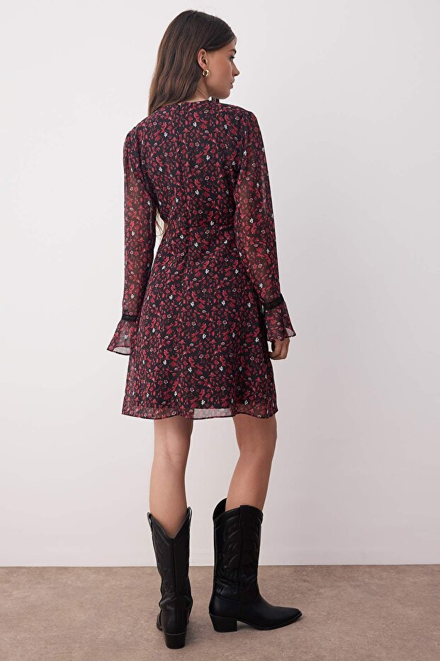 Bordo Çiçekli Aksesuar Detaylı Kısa / Mini Astarlı Şifon Dokuma Elbise TWOAW26EL00084 - 9