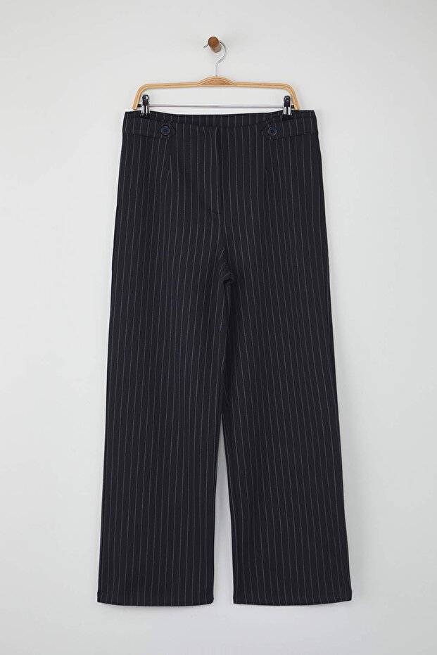 Granatowe, proste, prążkowane, dzianinowe spodnie z interlockiem w dużych rozmiarach TBBAW26AR00002 - 5