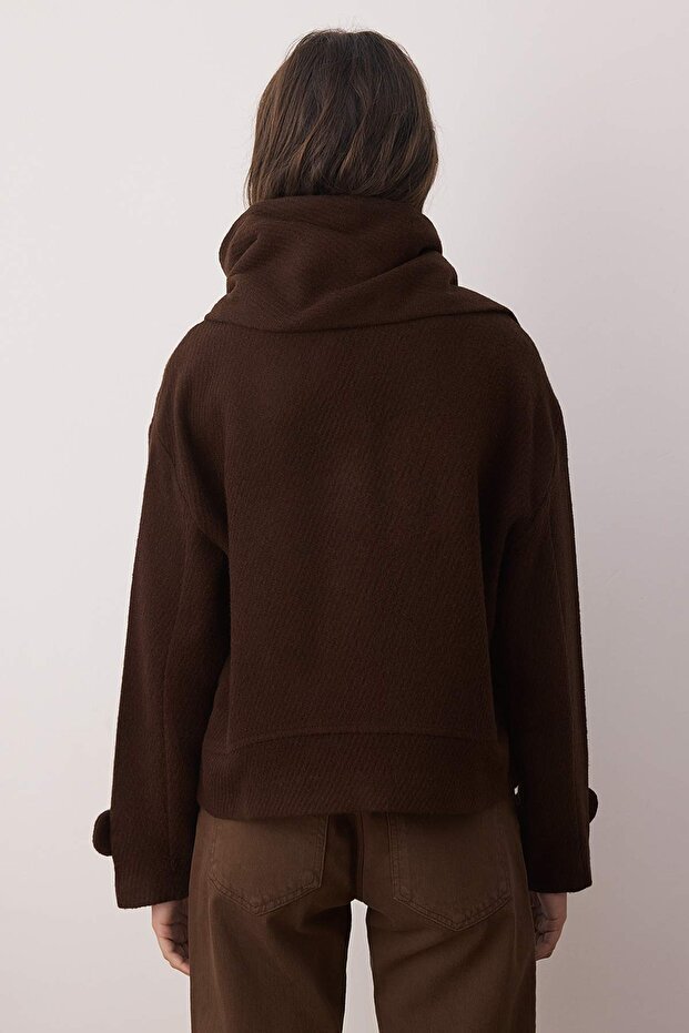 Kahverengi Oversize Kalıp Çıkarılabilir Şal Detaylı Kaşe İnce Ceket Mont TWOAW26MO00117 - 7