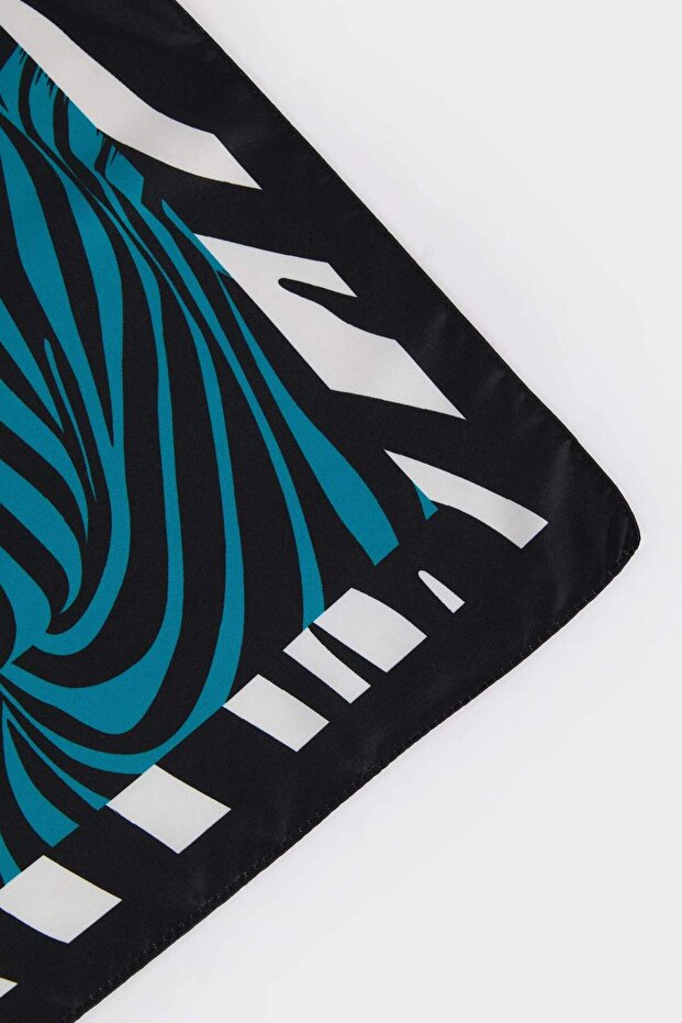 Eșarfă de damă cu model - E6158AX25SM - 3