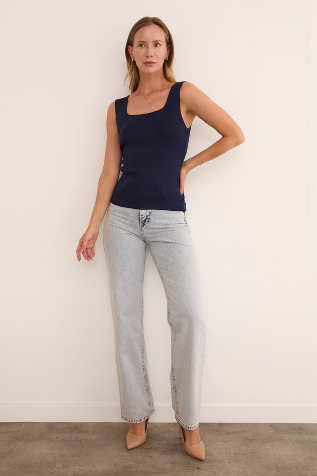 Basic Square Neck Blouse - 3