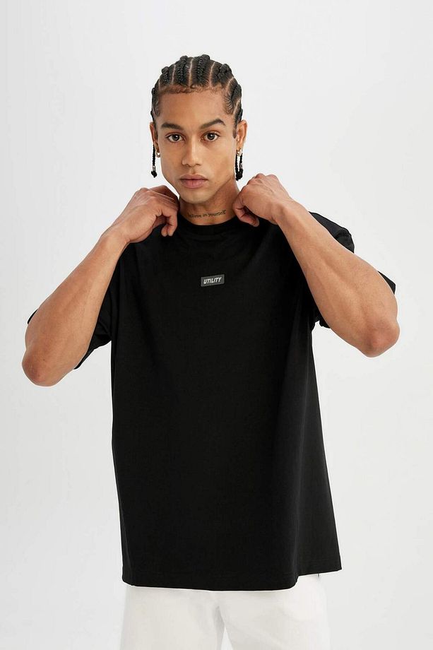 DeFactoFit Oversize Geniş Kalıp Bisiklet Yaka Sporcu Kısa Kollu Tişört B4513AX24SP - 3