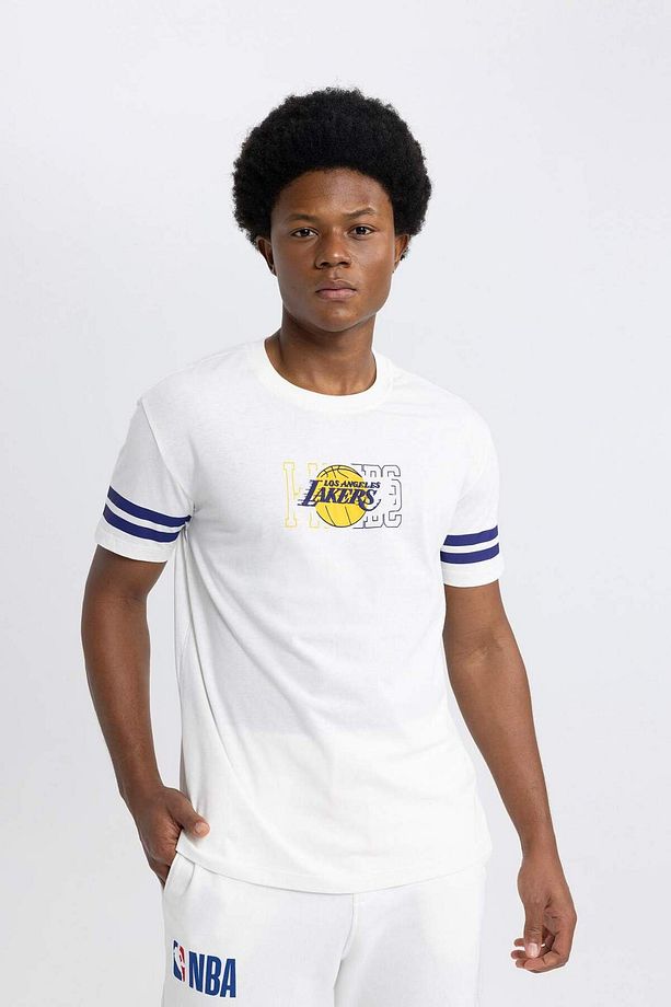 DeFactoFit NBA Los Angeles Lakers Standart Fit Bisiklet Yaka Kısa Kollu Tişört B3896AX24SP - 5