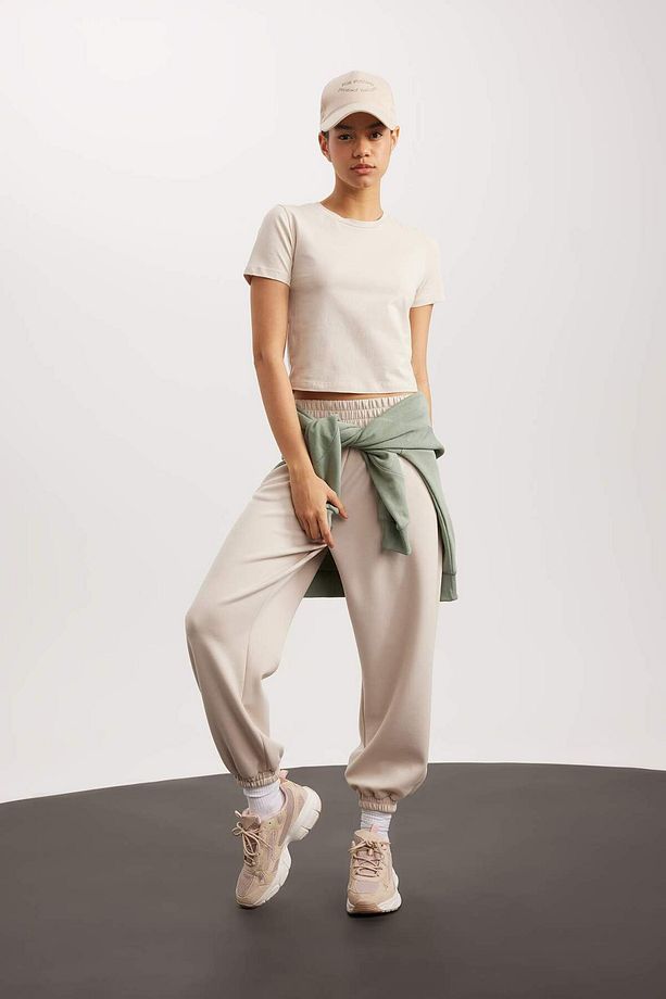DeFactoFit Crop Bisiklet Yaka Sporcu Basic Düz Kısa Kollu Tişört A2430AX24SP - 2