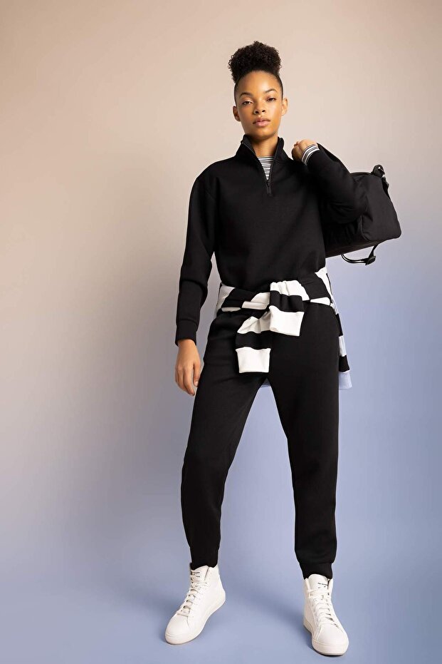 DeFactoFit Sporcu Jogger Eşofman Altı Standart Fit Beli Lastikli Cepli Basic Düz B6358AX23WN - 2