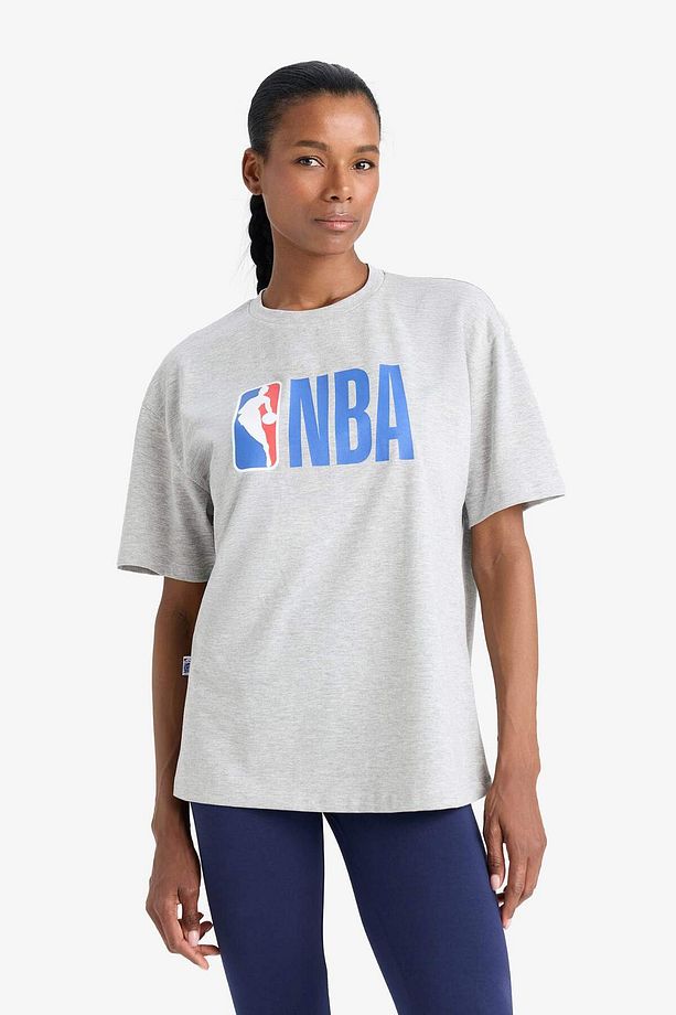 DeFactoFit NBA Boxy Fit Bisiklet Yaka Kısa Kollu Tişört Z3128AZ23SP - 4