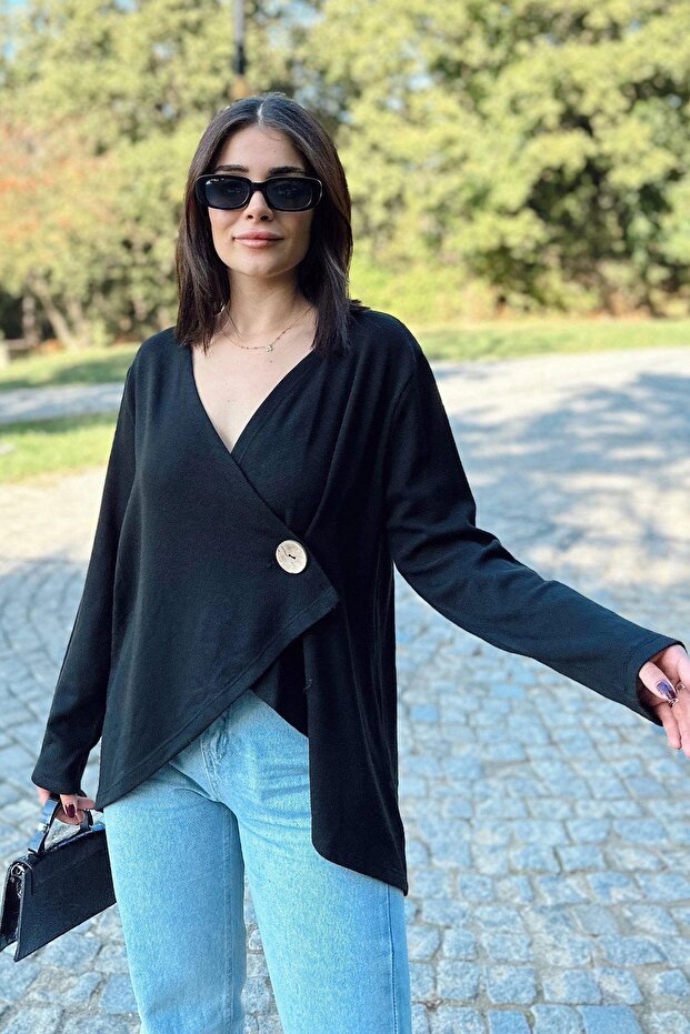 Women's Black Asymmetric Cut Buttoned Loose Cardigan Blouse