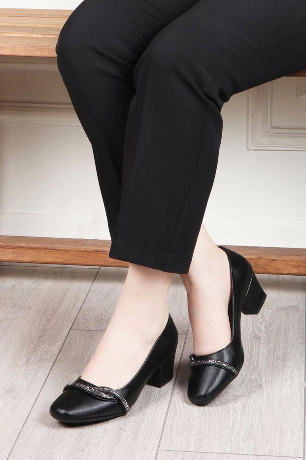 Women's Black Stoned Cup Short Thick Heeled Comfortable Daily Anatomical Evening Dress Mother Shoes