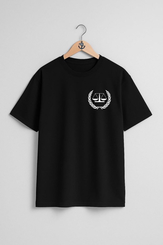Oversize Justice Scale Lawyer - Judge - Prosecutor Pocket Design Unisex T-Shirt