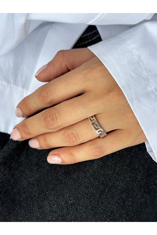 حلقة بنمط هندسي - 1