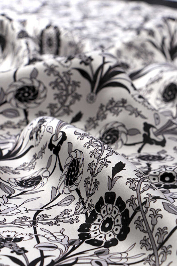 وشاح حريري بنمط الجانب الرمادي - 3