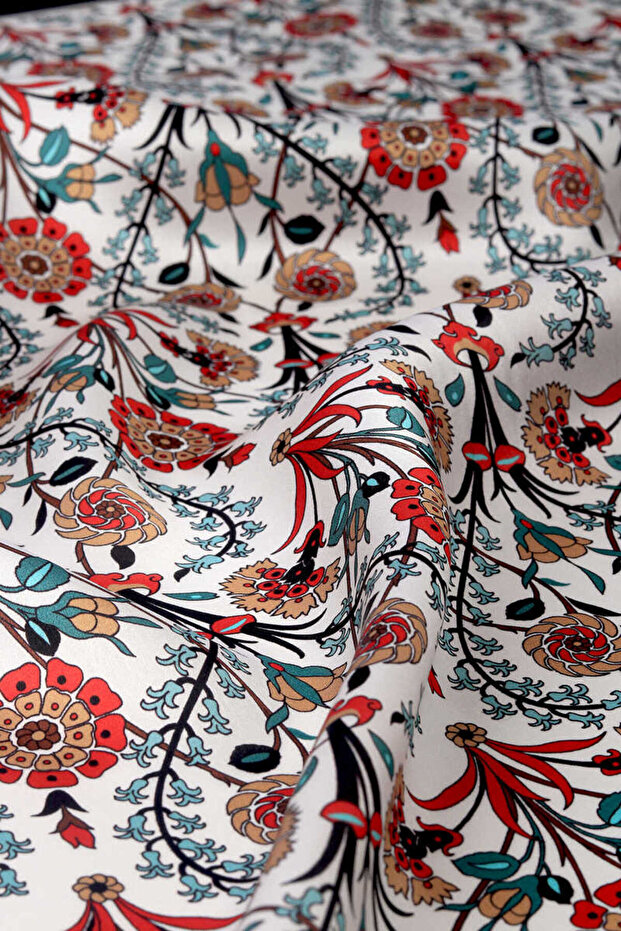 وشاح حريري بنمط الجانب الأسود - 3