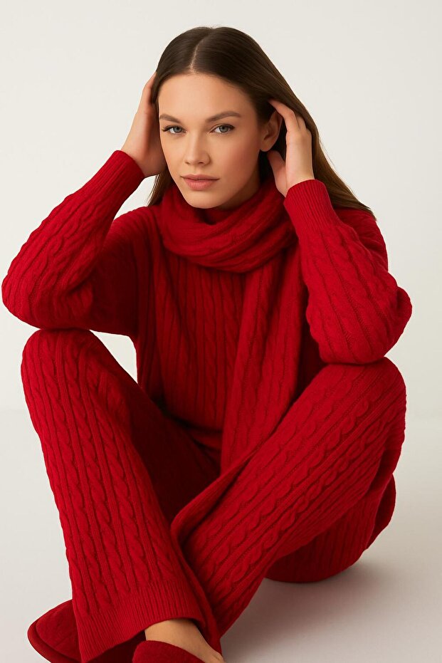 Atkili Knitwear Suit
