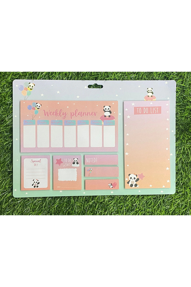 A set of sticky notes that can be placed on the wall in various sizes and are engraved with distinctive shapes. - 2