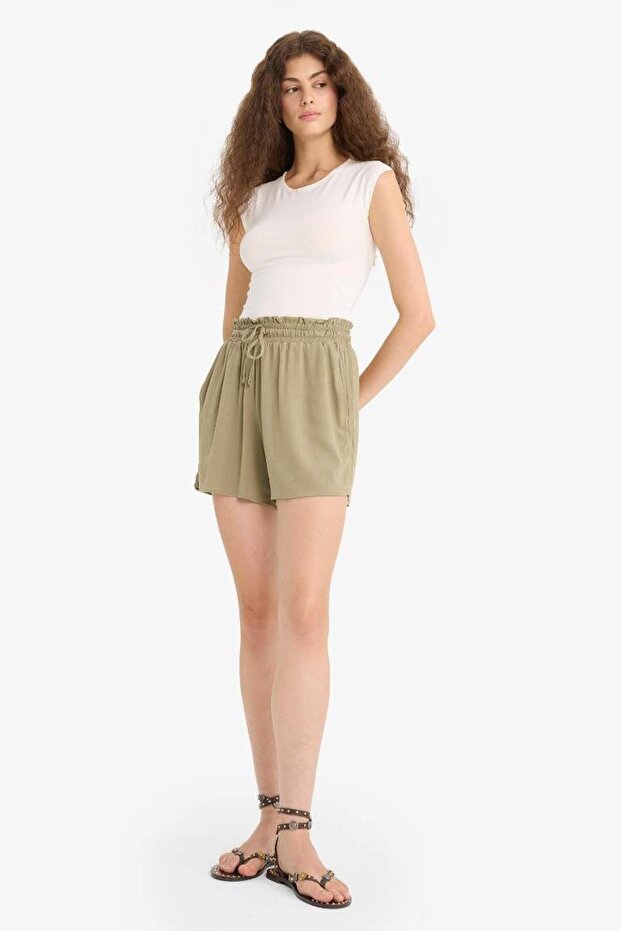 Regular Waist Elastic Pocket Crinkle Viscose Shorts F3101Ax25Hs - 1