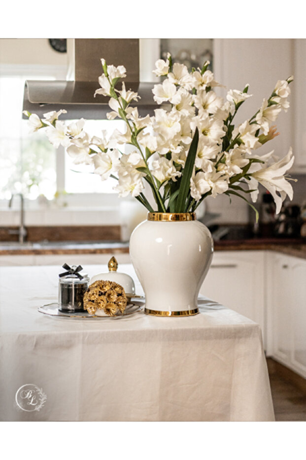 Beth & Lily – Wren Luxury Porcelain Ginger Jar Large | Decorative Home Accent | UAE GCC Eid Gifting