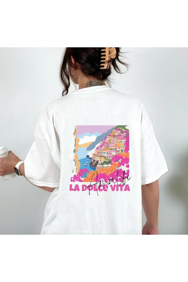 Oversize T-Shirt – La Dolce Vita with Amalfi Coast Breeze