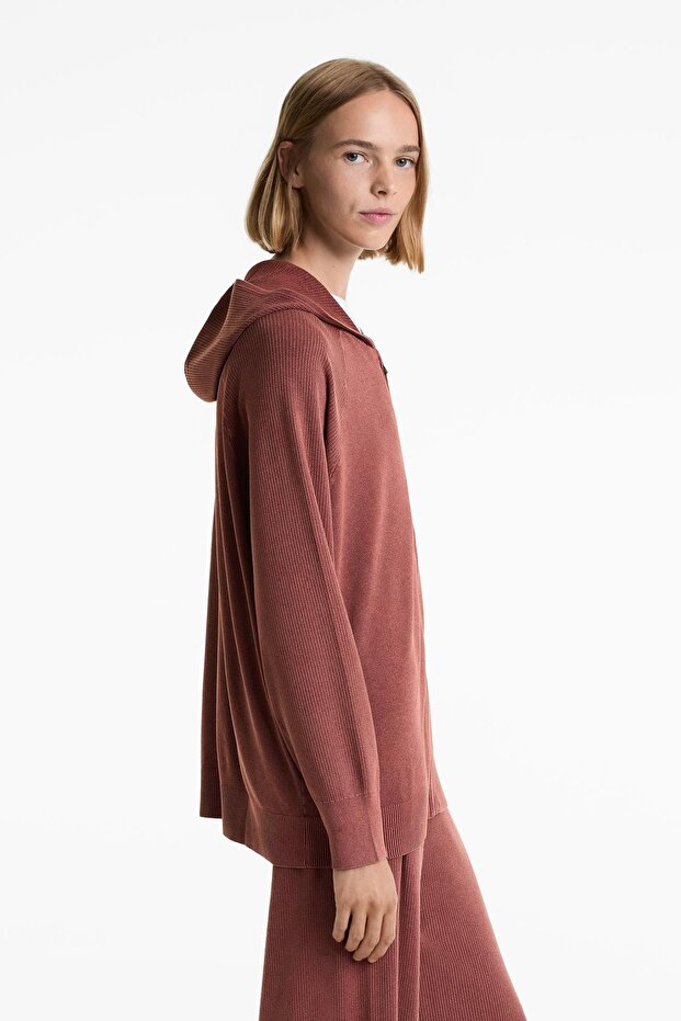 Kapüşonlu uzun örgü ceket - 3