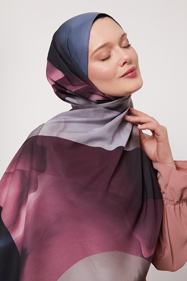 شال الحب بنمط وردي تجريدي - 1