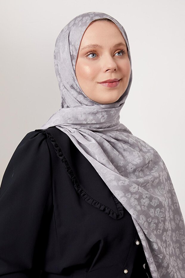 Gray Leopard Pattern Italian Jacquard Shawl