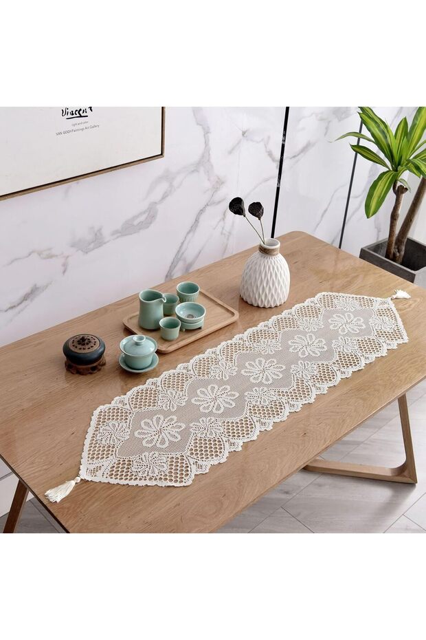 مفرش طاولة دانتيل أبيض 33×114 سم