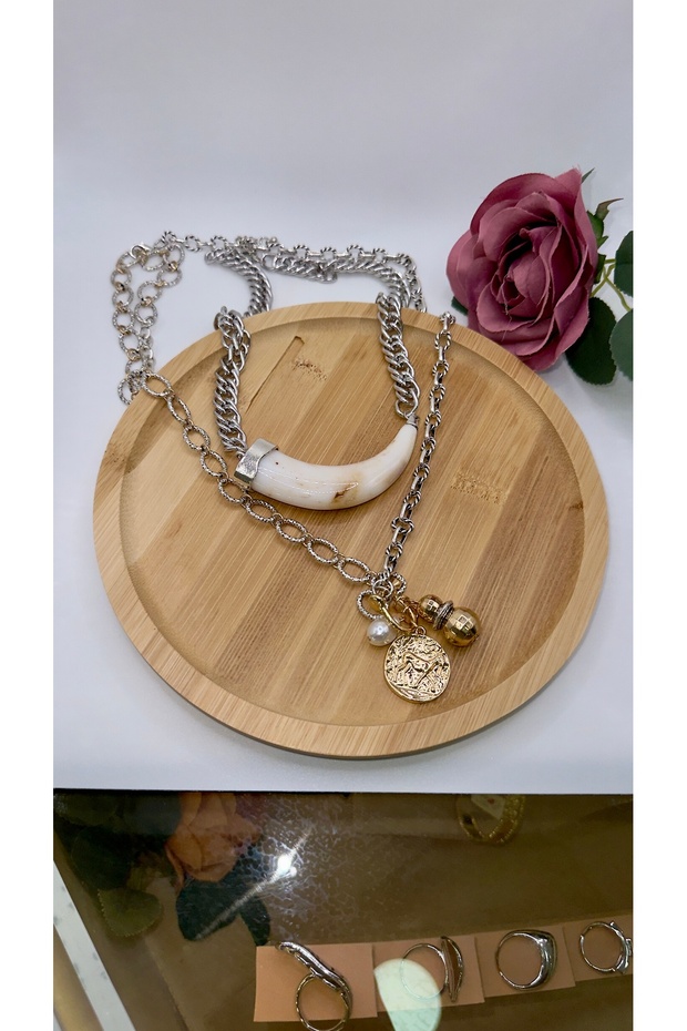 Double Long Vip Necklace with Ivory and Charm