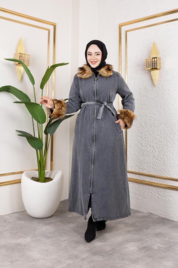 Women's Fur Detailed Belted Lined Black Cap