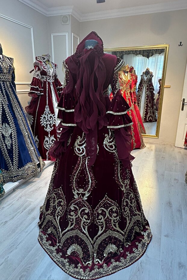 Bordo Kadife Altın İşlemeli Bindallı Kaftan Takımı – Taç, Kemer, Kolye ve Tarlatan Dahil - 2