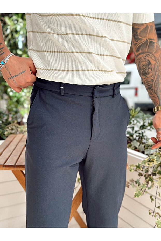 بنطال أساسي ذو أزرار مخفية وساق مزدوجة باللون الأزرق الداكن - 4