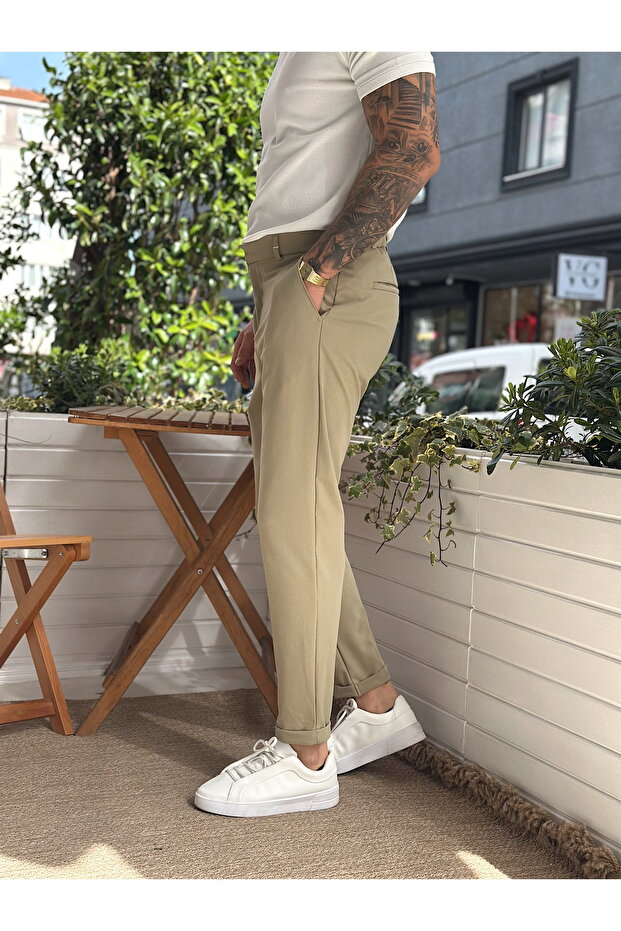 بنطال أساسي ذو أزرار مخفية مزدوج الساق باللون الأخضر - 3