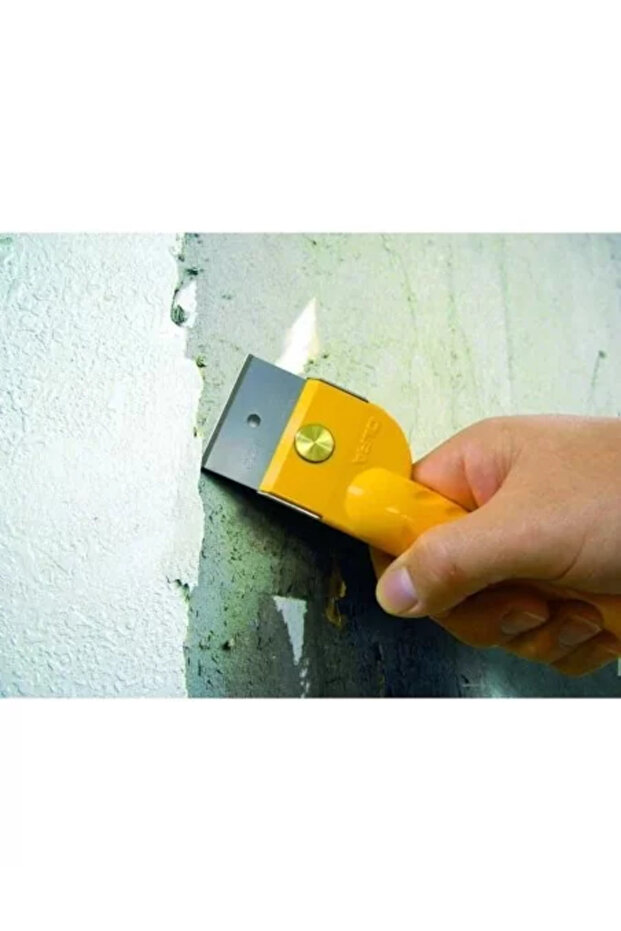 Scraper with replaceable blade, - 2