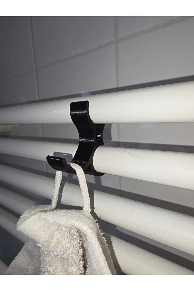 Radiator and Towel Rail Compatible Towel Rack Practical Bathroom Organizer Apparatus
