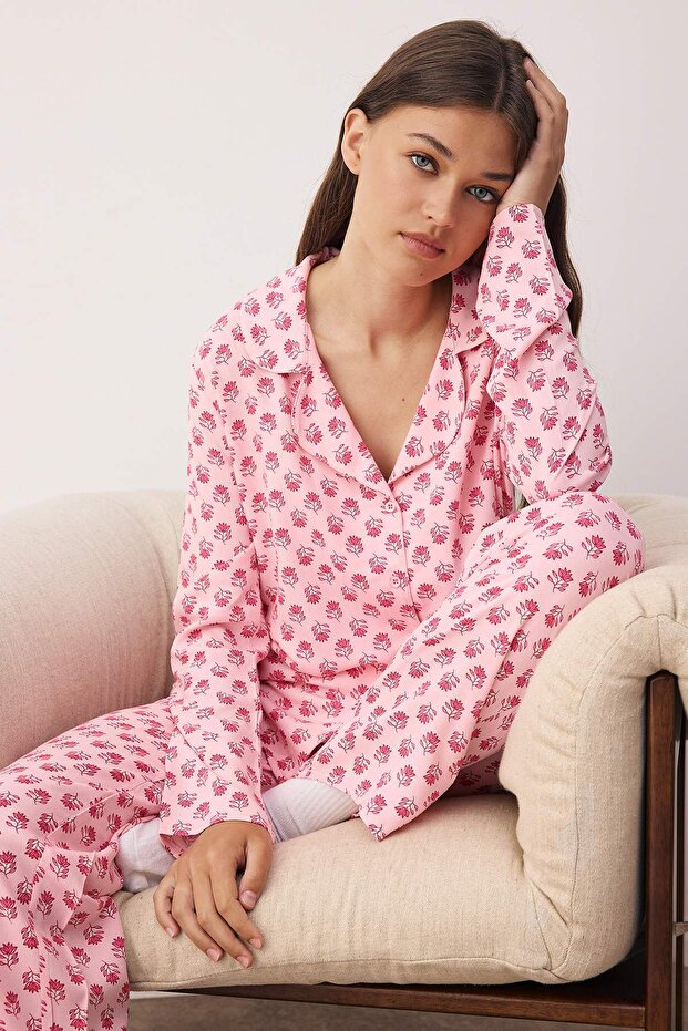 Pembe Çiçekli Viskon Dokuma Pijama Takımı THMAW26PT00028 - 1