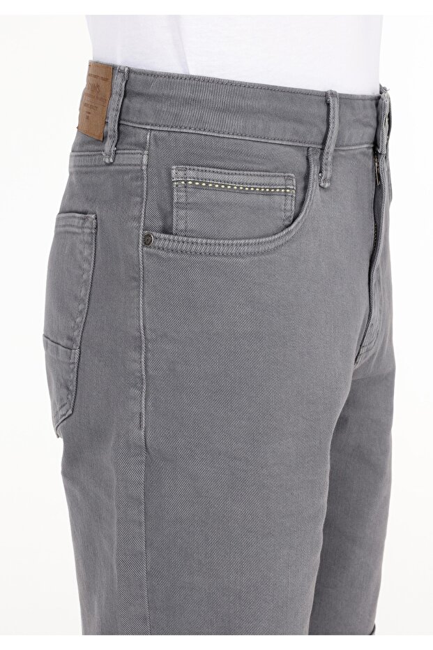 Regular Fit Orta Bel Düz Erkek Gri Şort - 5